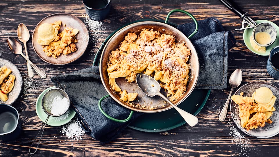 Backen Sie mit diesen Apple-Crumble-Rezepten leckere Crumble! So zaubern Sie ganz einfach schnelle Kuchen mit tollem Geschmack!