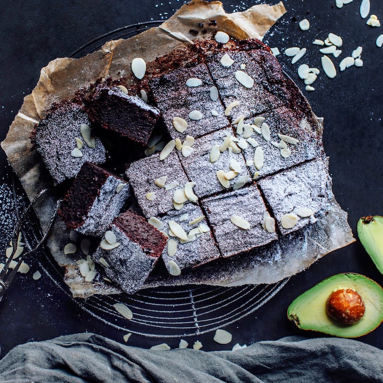 Avocado-Brownies mit Mandeln