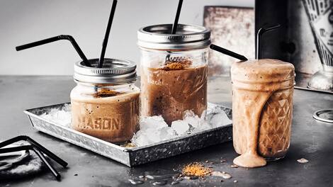 Avocado Smoothie mit Kakao