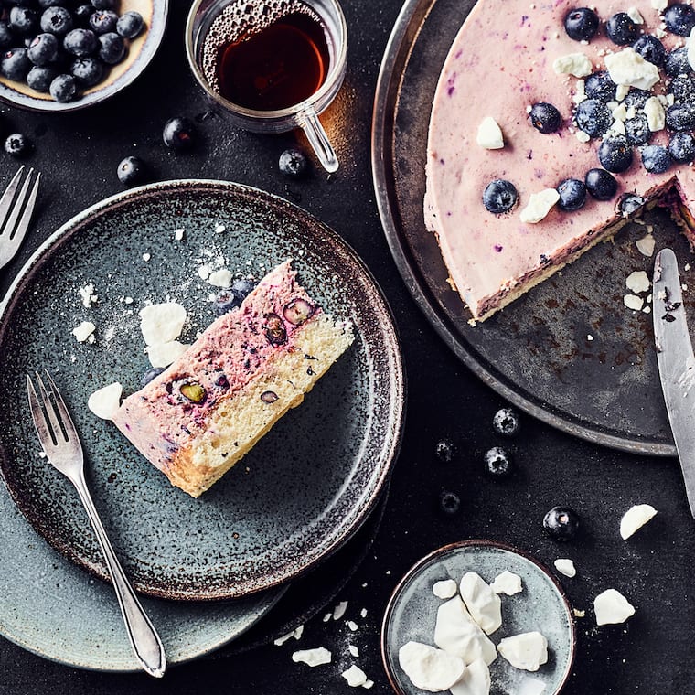 Blaubeer-Cassis-Torte