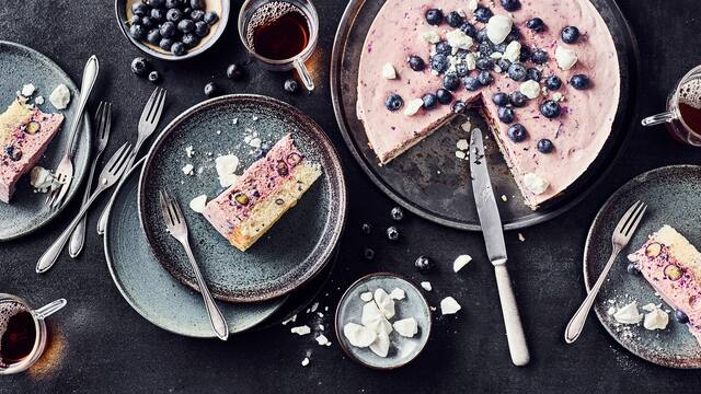 Blaubeer-Cassis-Torte