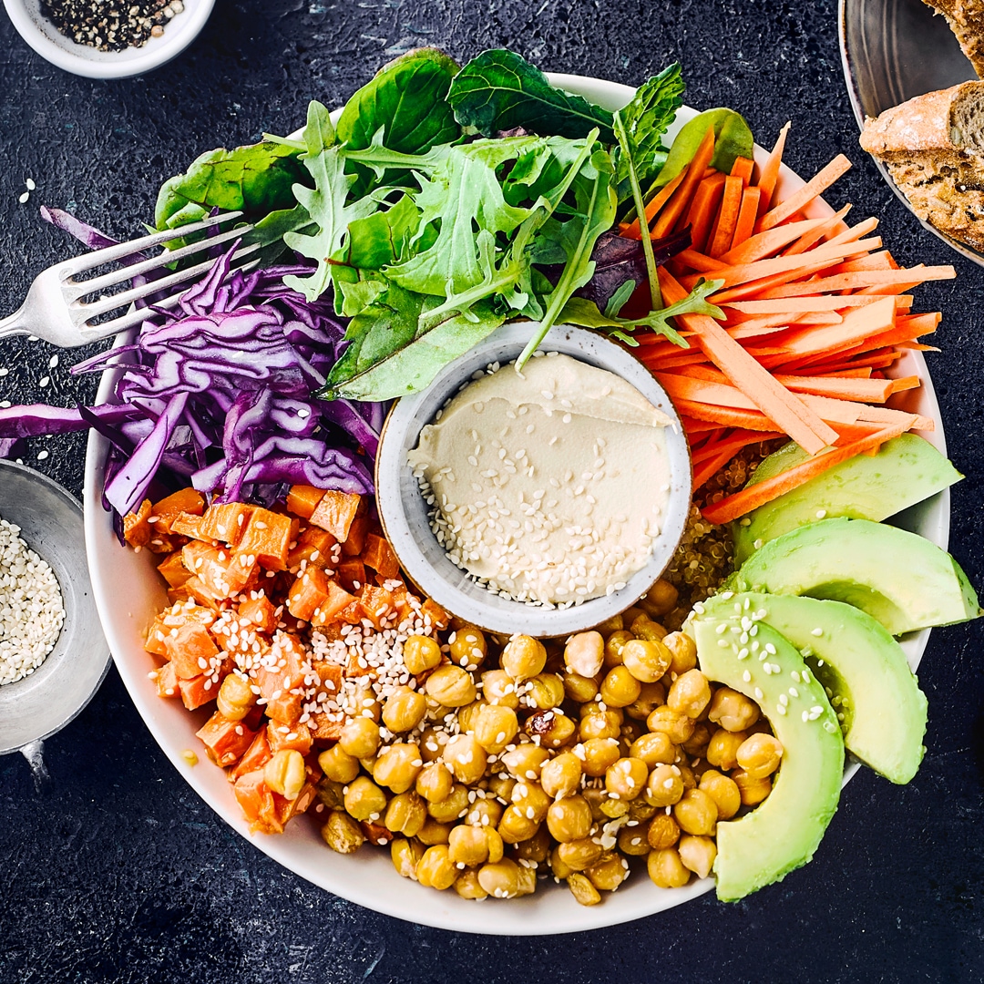 Bunte Gemüse Bowl mit Quinoa