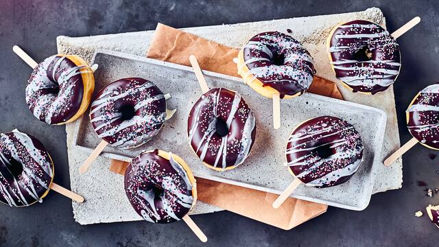 Donut Lollies