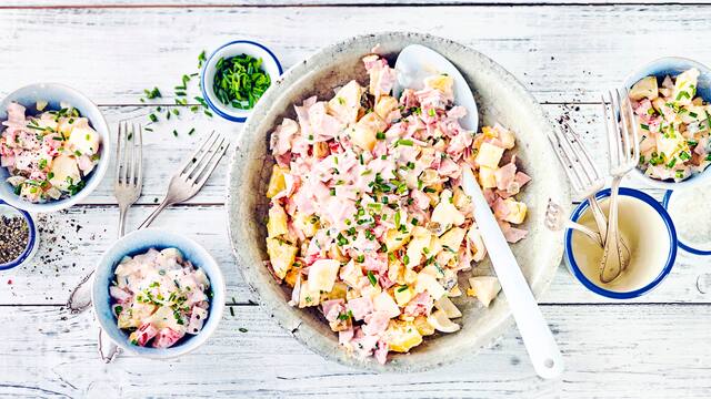 Eiersalat mit Kartoffeln