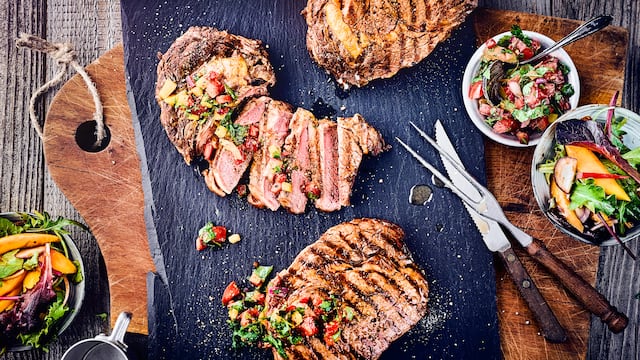 Entrecôte mit Mangosalat