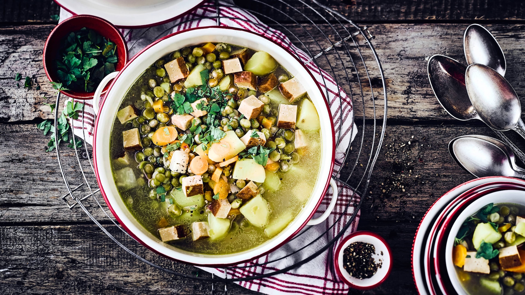 Erbseneintopf mit Räuchertofu