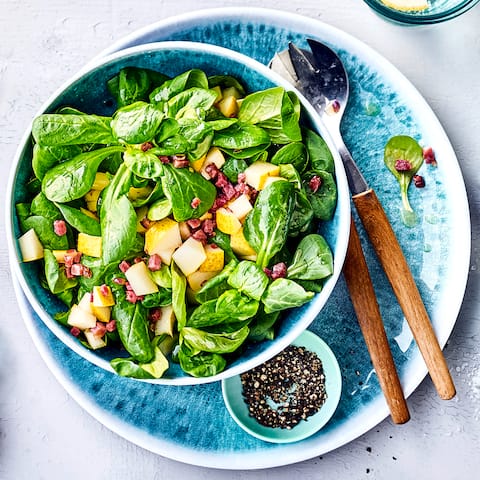 Feldsalat mit Birnen-Speck