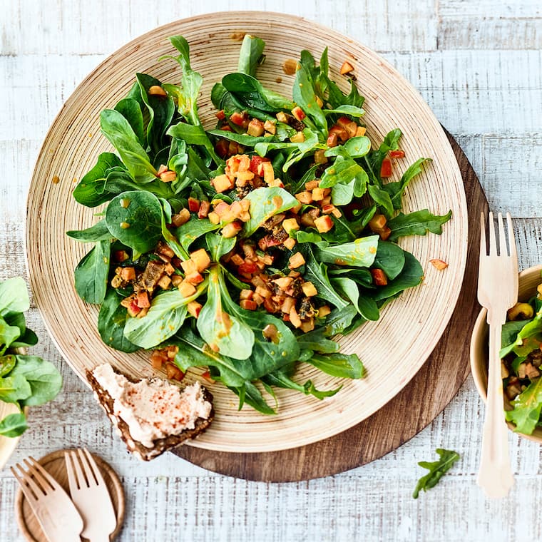 Feldsalat mit Radieschen