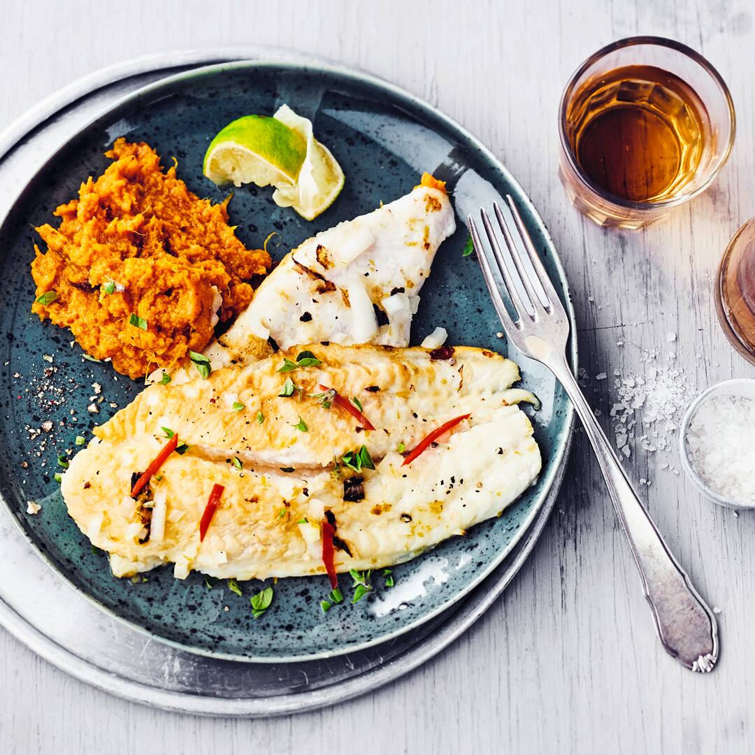 Gegrillter Fisch mit Fufu