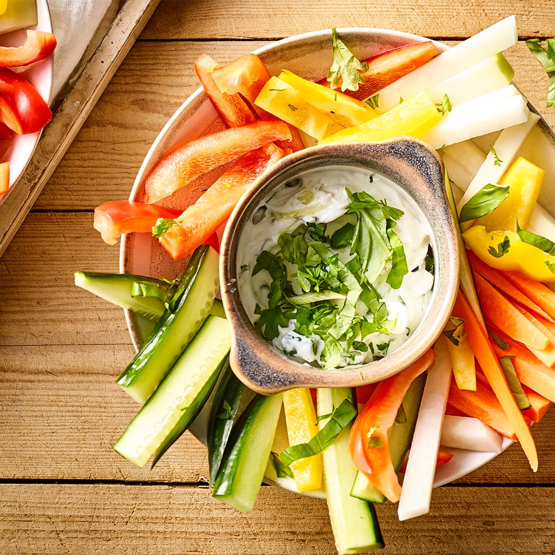 Gemüsesticks mit Dip - Rezept | EDEKA