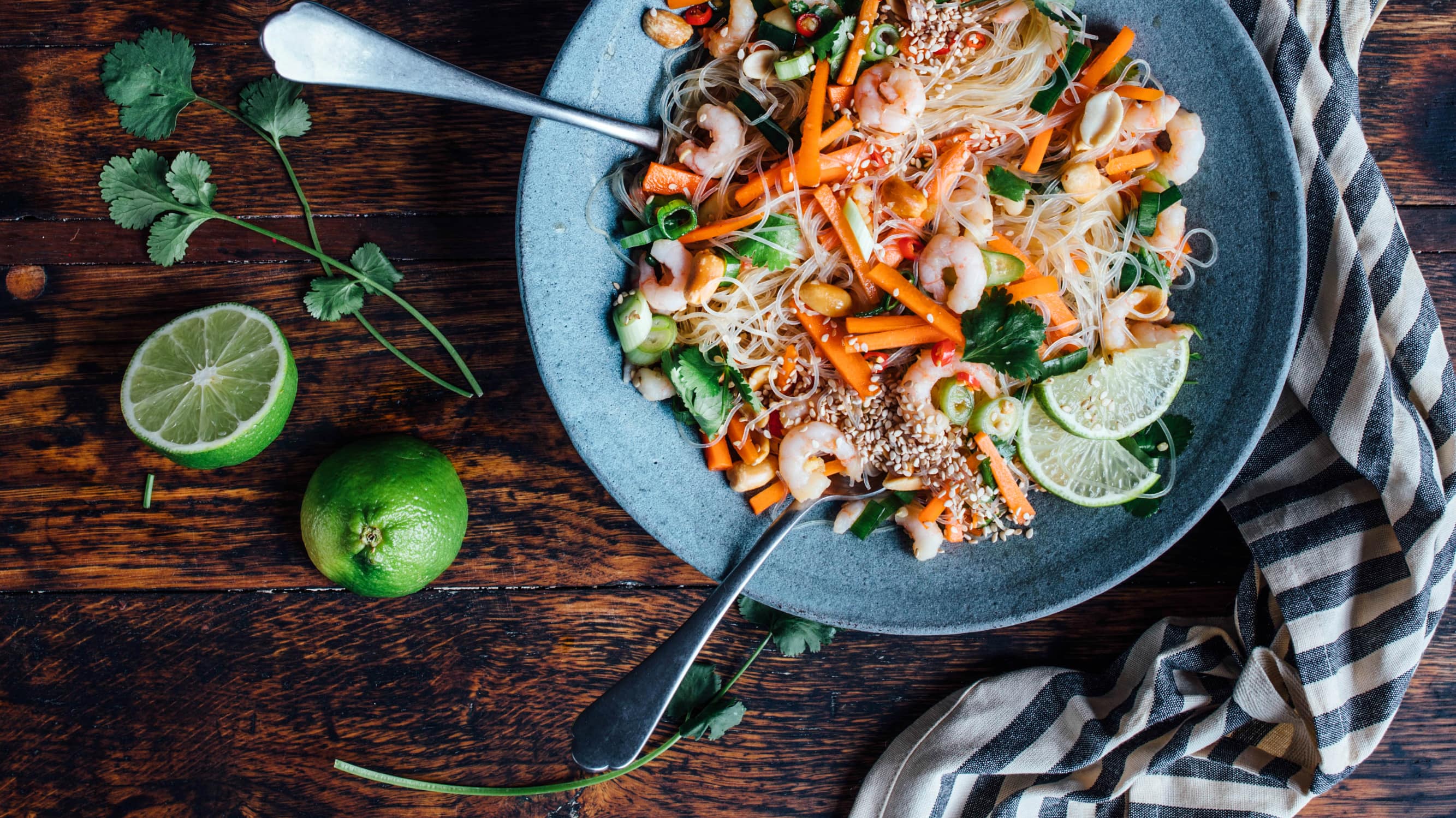 Glasnudelsalat mit Garnelen - Rezept | EDEKA