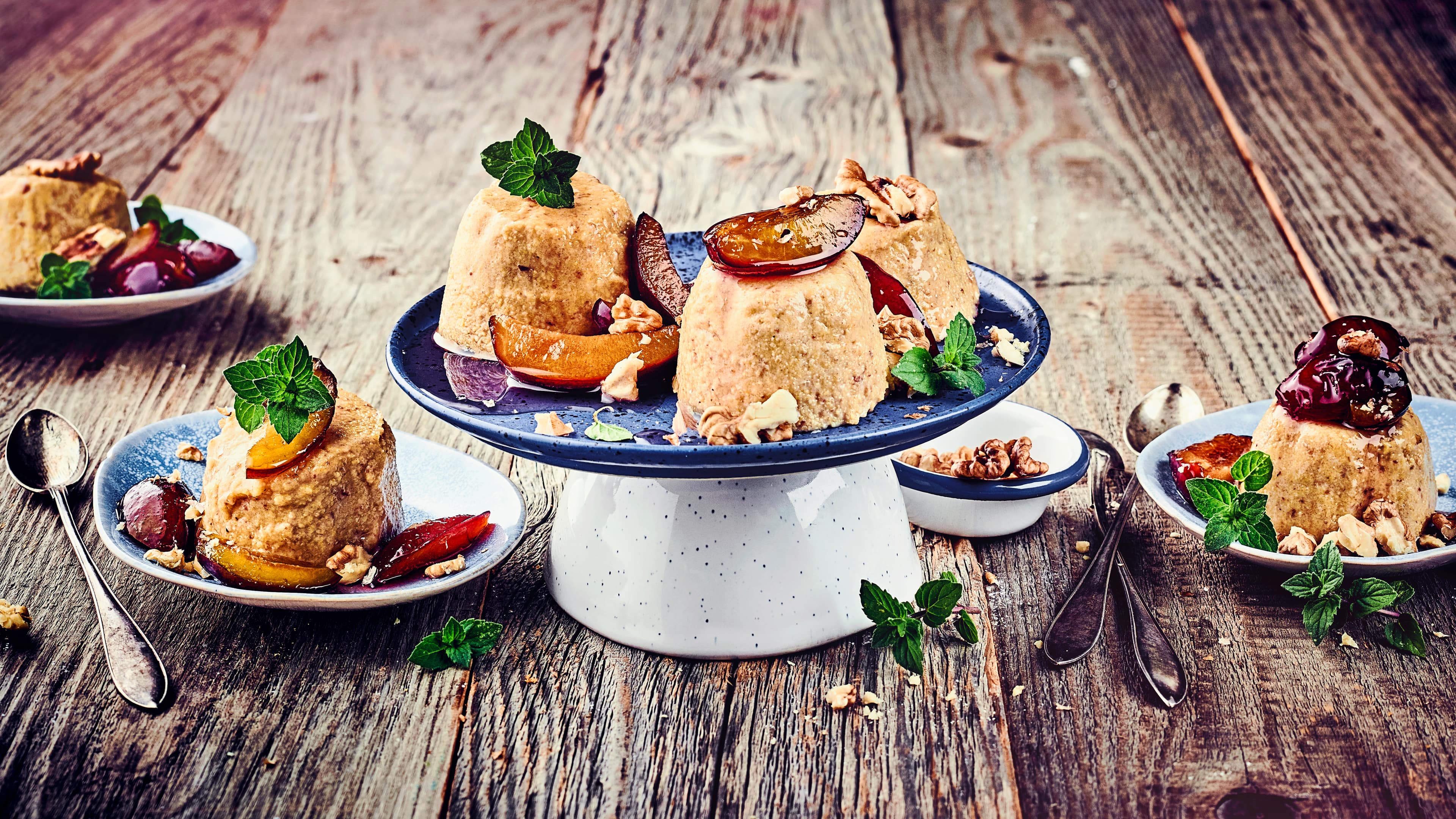 Grießflammeri mit Kompott - Rezept | EDEKA