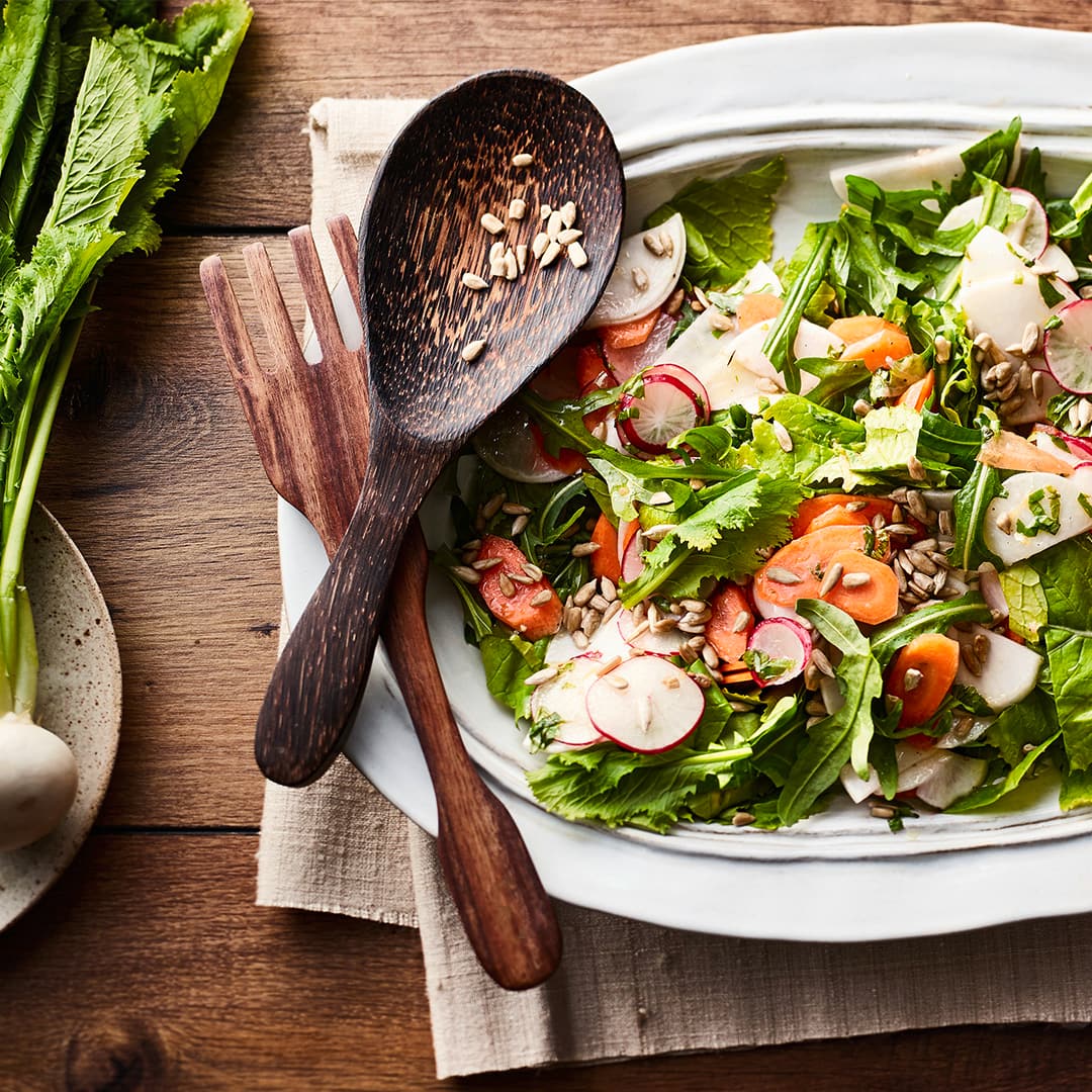 Grüner Salat mit Mairübchen Rezept | EDEKA