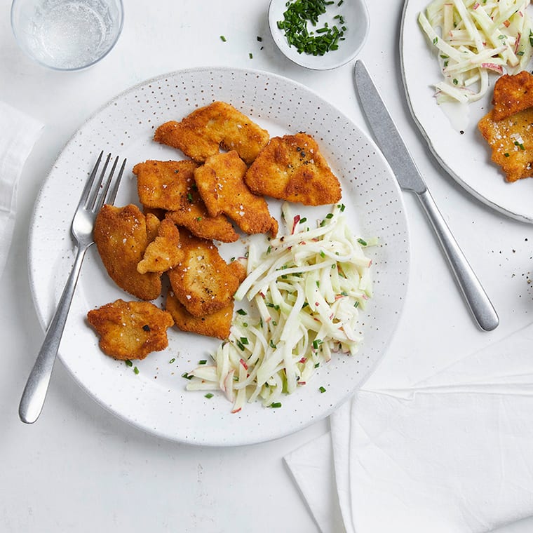 Hähnchenschnitzel mit Rahmkohlrabi-Salat