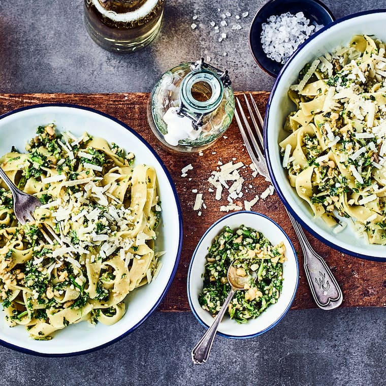 Pesto mit heimischen Zutaten