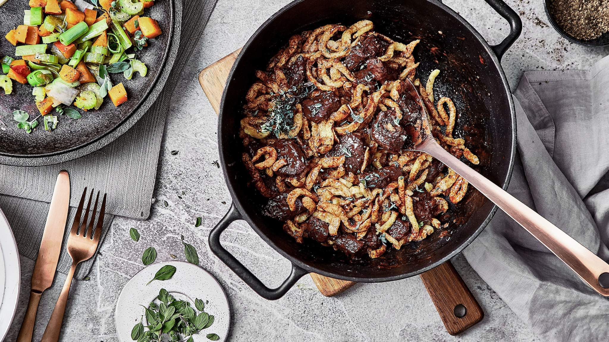 Herbstliches Hirschgulasch mit Gemüse