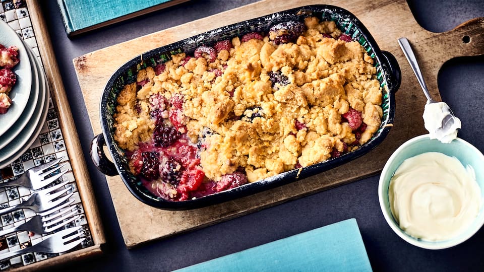 Bei diesem Dessert werden Frucht und Teig 