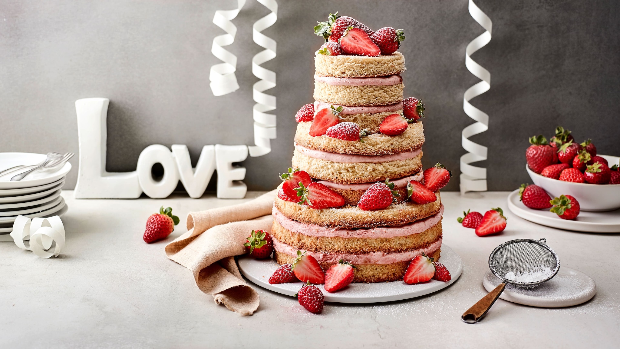 Hochzeitstorte naked