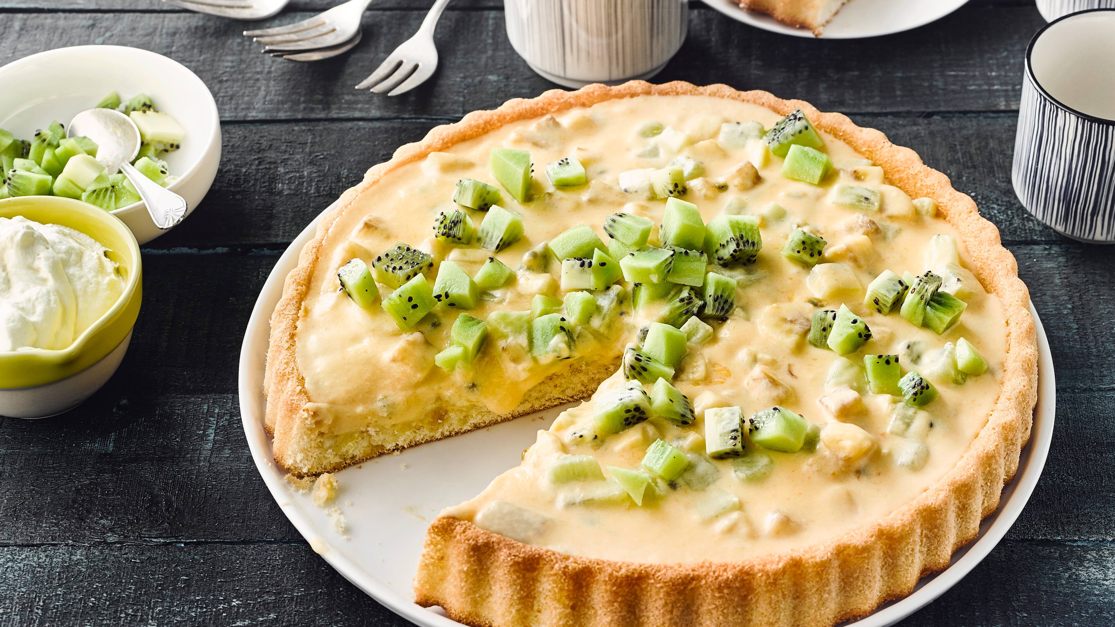 Kiwi-Bananen-Pudding-Kuchen - Rezept | EDEKA