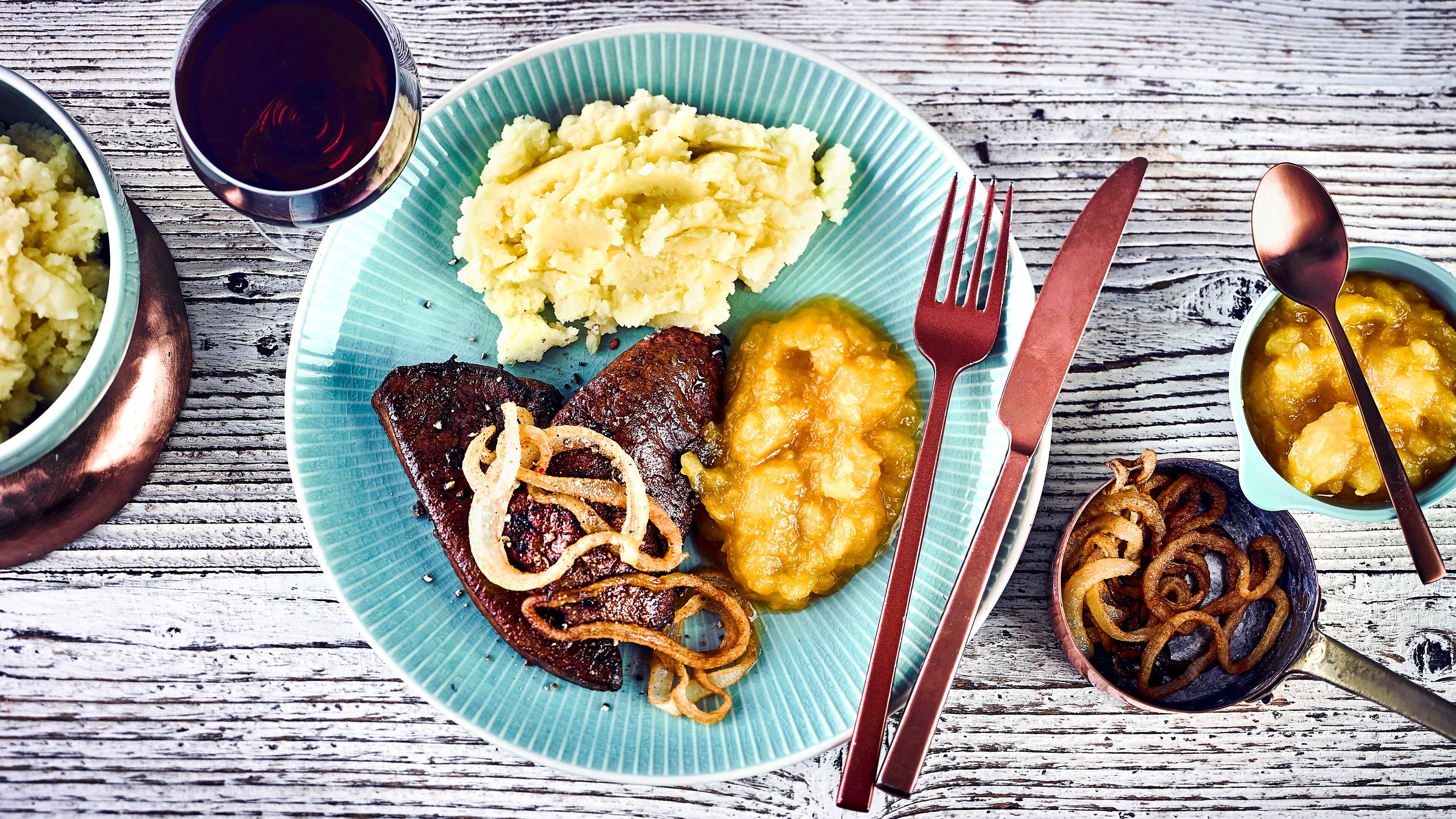Kalbsleber mit Zwiebeln - Rezept | EDEKA