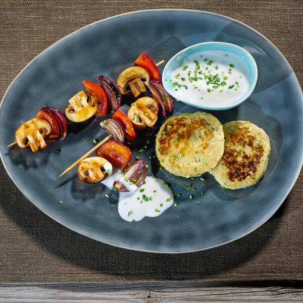 Hähnchen-Spieße mit Salat - Rezept | EDEKA