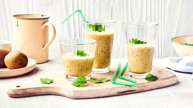 Kiwi-Shake mit Apfel