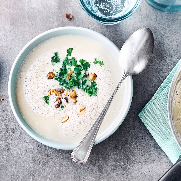 Kohlrabi-Nuss-Suppe