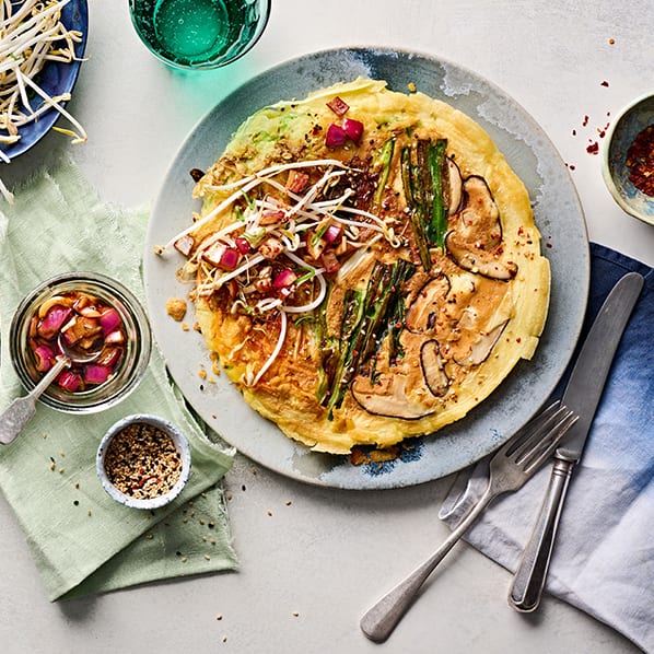 Koreanische Pfannkuchen mit Sojasprossen