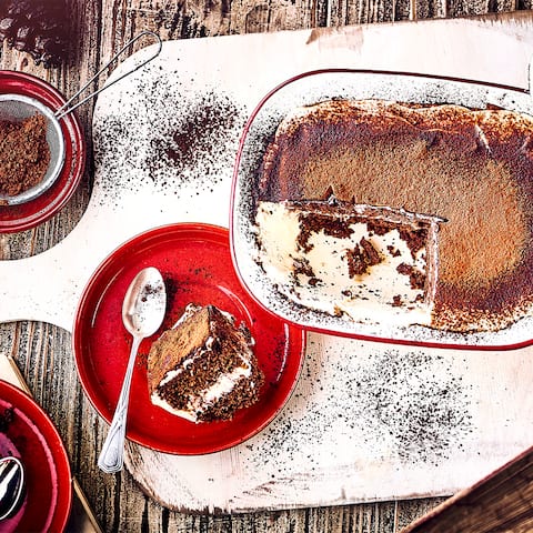 Kann ein Tiramisu noch leckerer schmecken als gewohnt? Ja, mit Lebkuchen! Herrlich weihnachtlich und auch als Dessert ist unser Lebkuchen-Tiramisu ein Genuss!