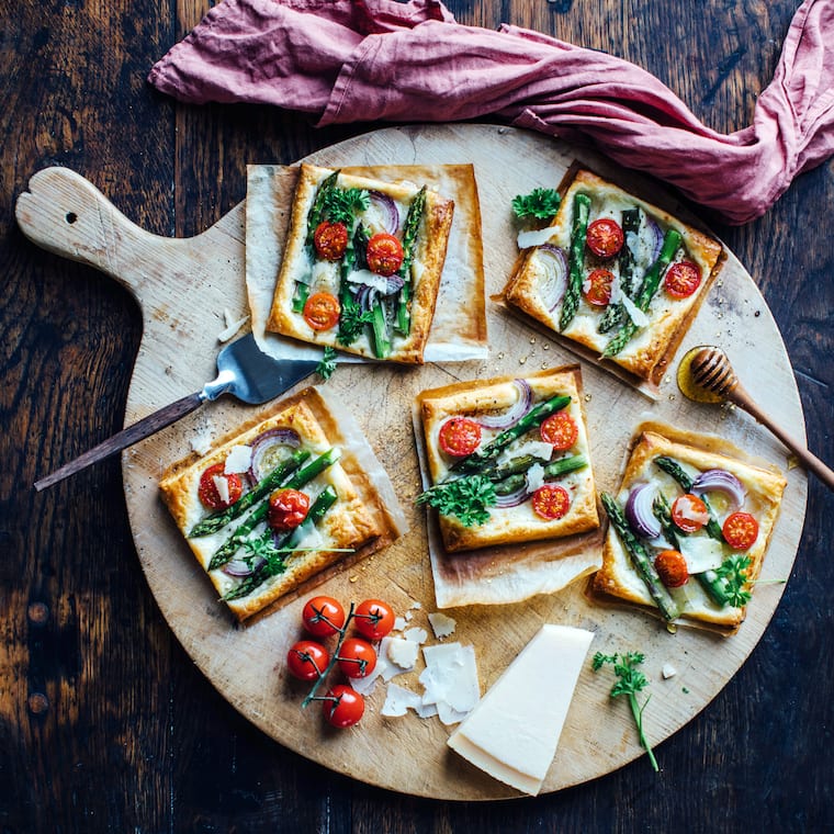 Mini-Spargel-Pizzen