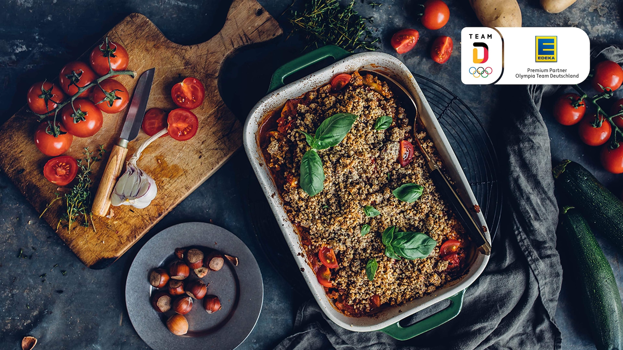 Moussaka mit Haselnusskruste