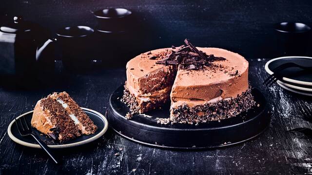 Mousse au Chocolat-Torte