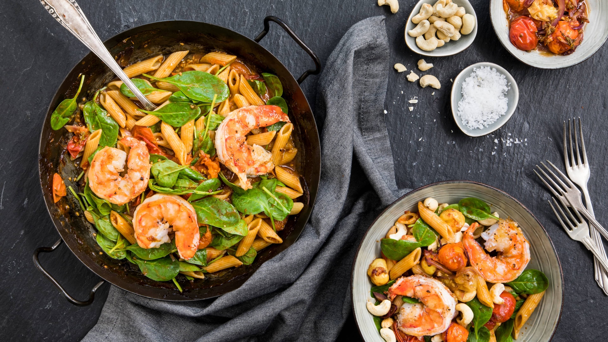 Nudeln mit Spinat-Garnelen