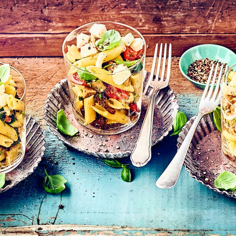 Nudelsalat mit Auberginen