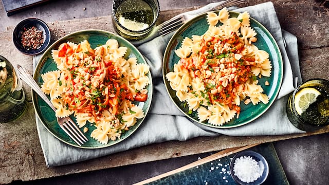 Nudelsalat mit Mandelmus