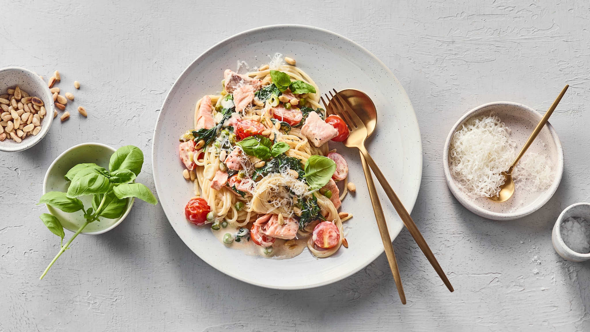 One Pot Pasta mit Lachs