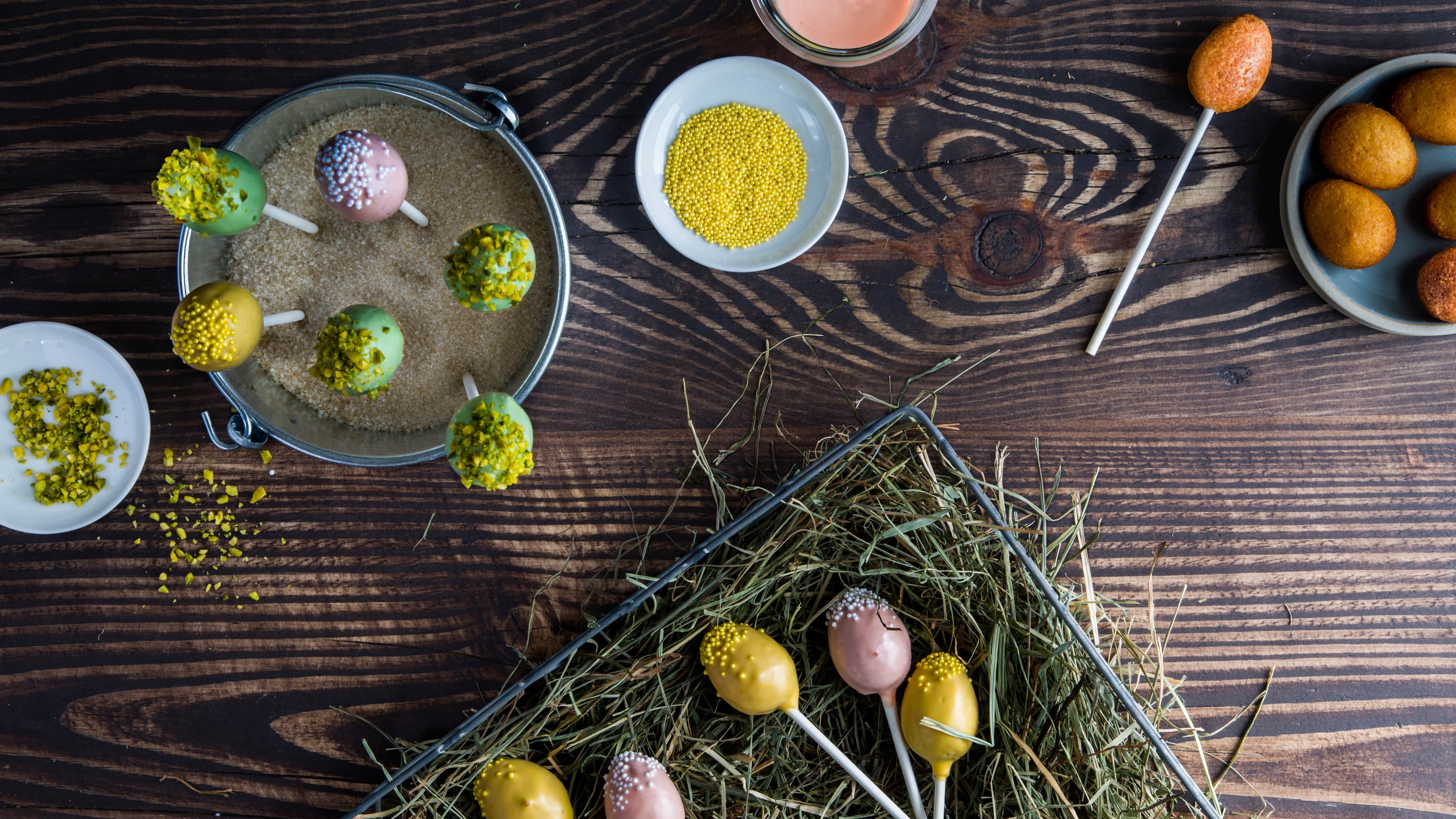 Bunte Oster Cake-Pops