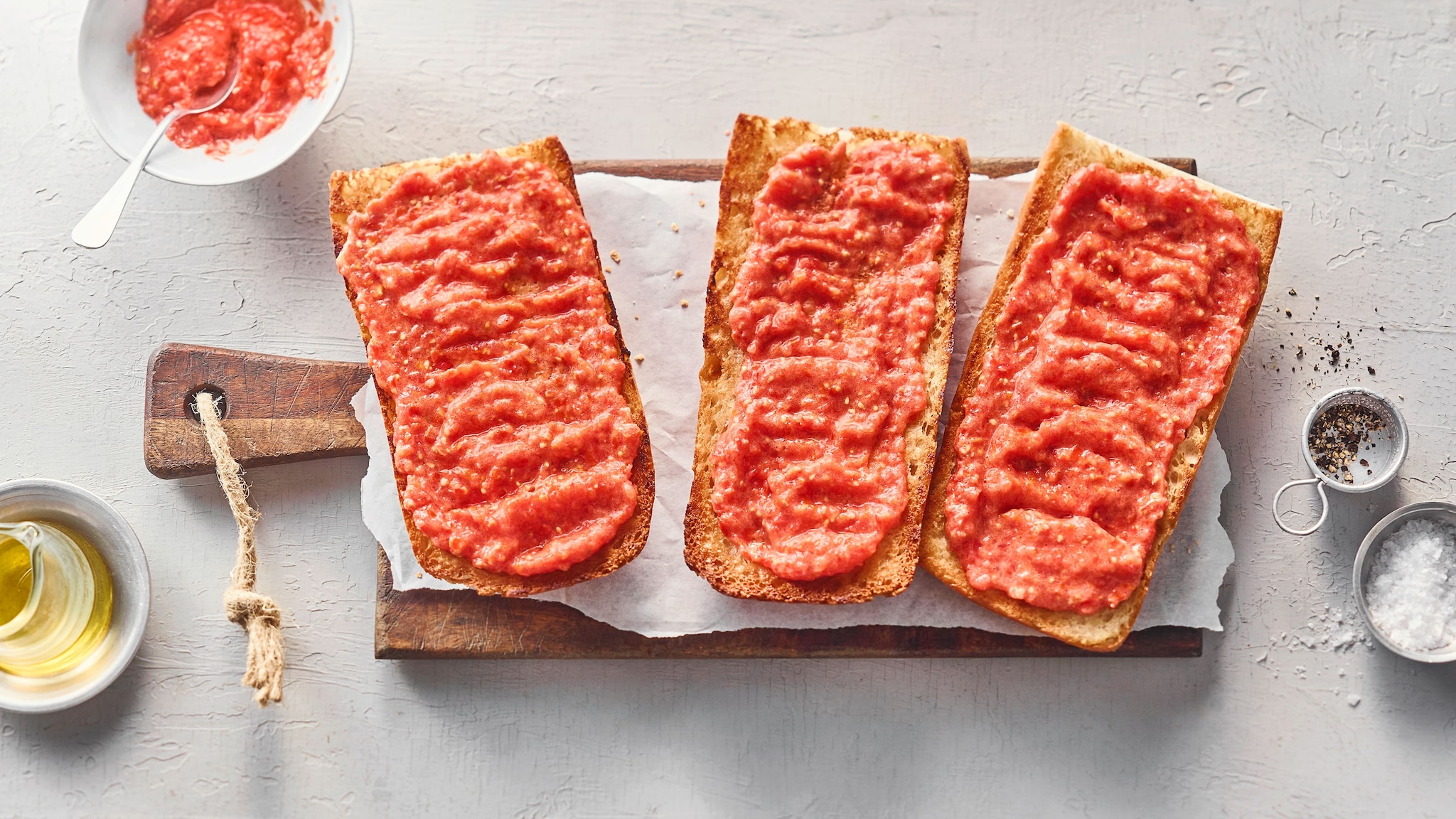 Pan con Tomate
