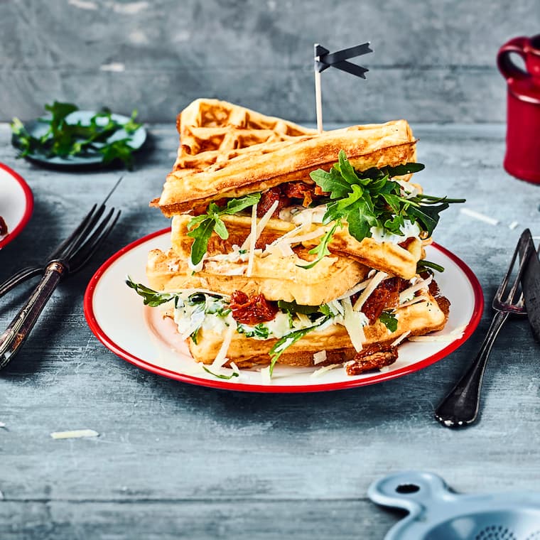 Parmesanwaffeln mit Dip