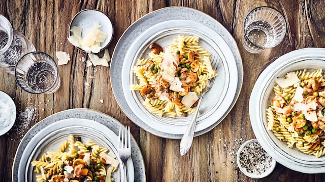 Pasta mit Pilz-Tomatensauce