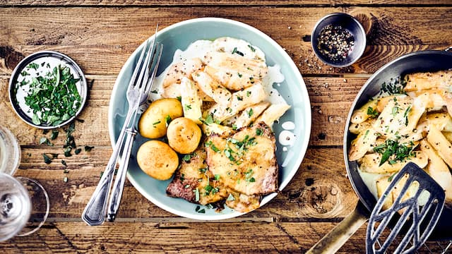 Pfannenspargel mit Schnitzel