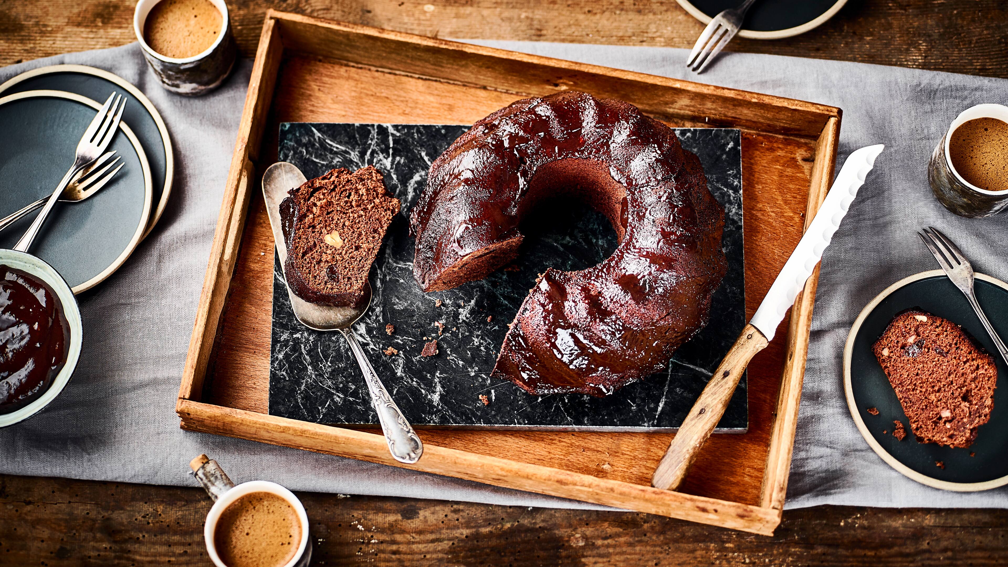 Pflaumen-Gewürz-Gugelhupf - Rezept | EDEKA