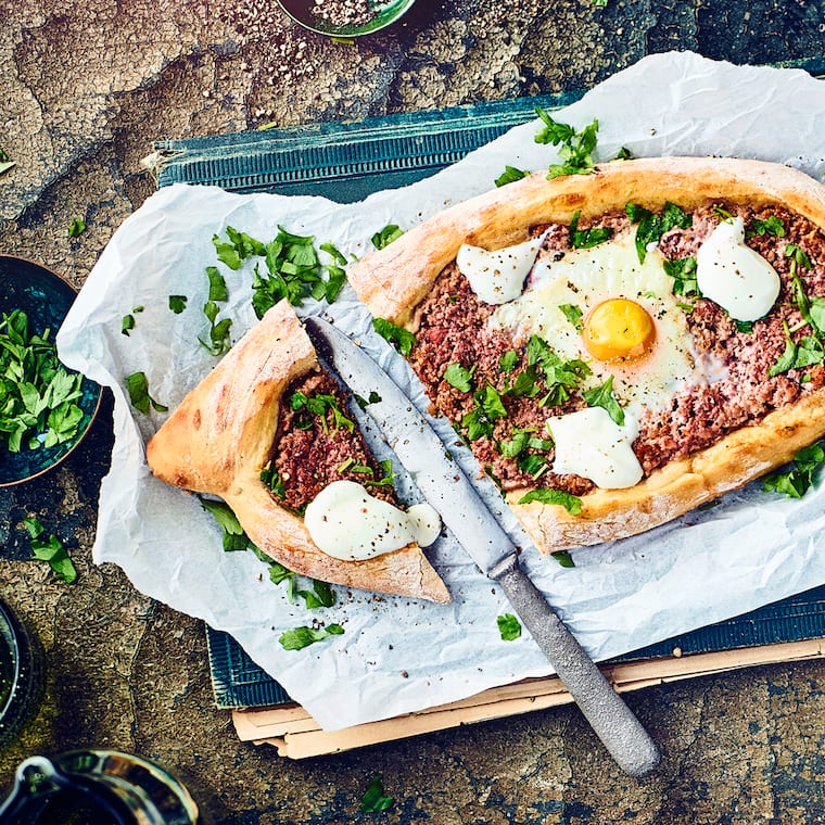 Pide mit Hackfleisch