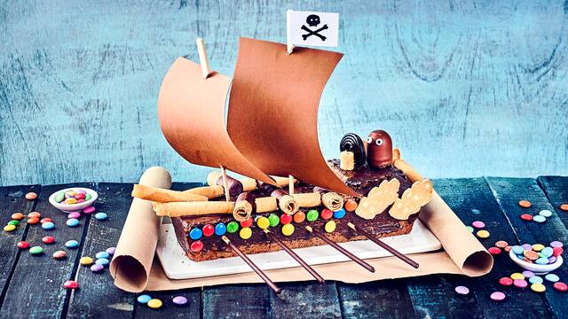 Piratenschiff-Kuchen