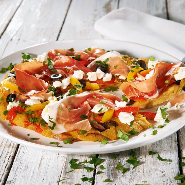 Pizza-Pfannkuchen mit Schinken & Mozzarella 