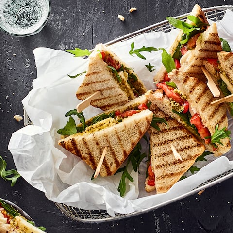 Tramezzini mit Pesto 