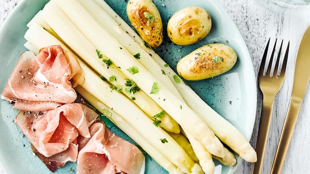 Spargel mit Schinken 