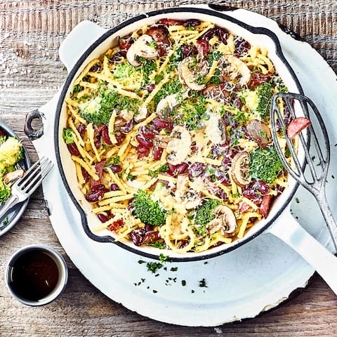 Nudel-Pilz-Gemüse-Pfanne