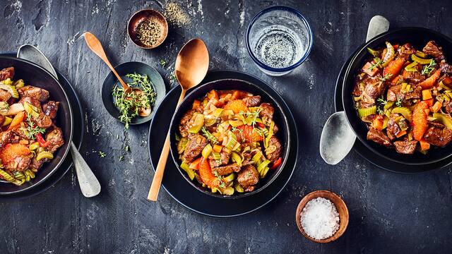 Rehragout mit Blutorangen