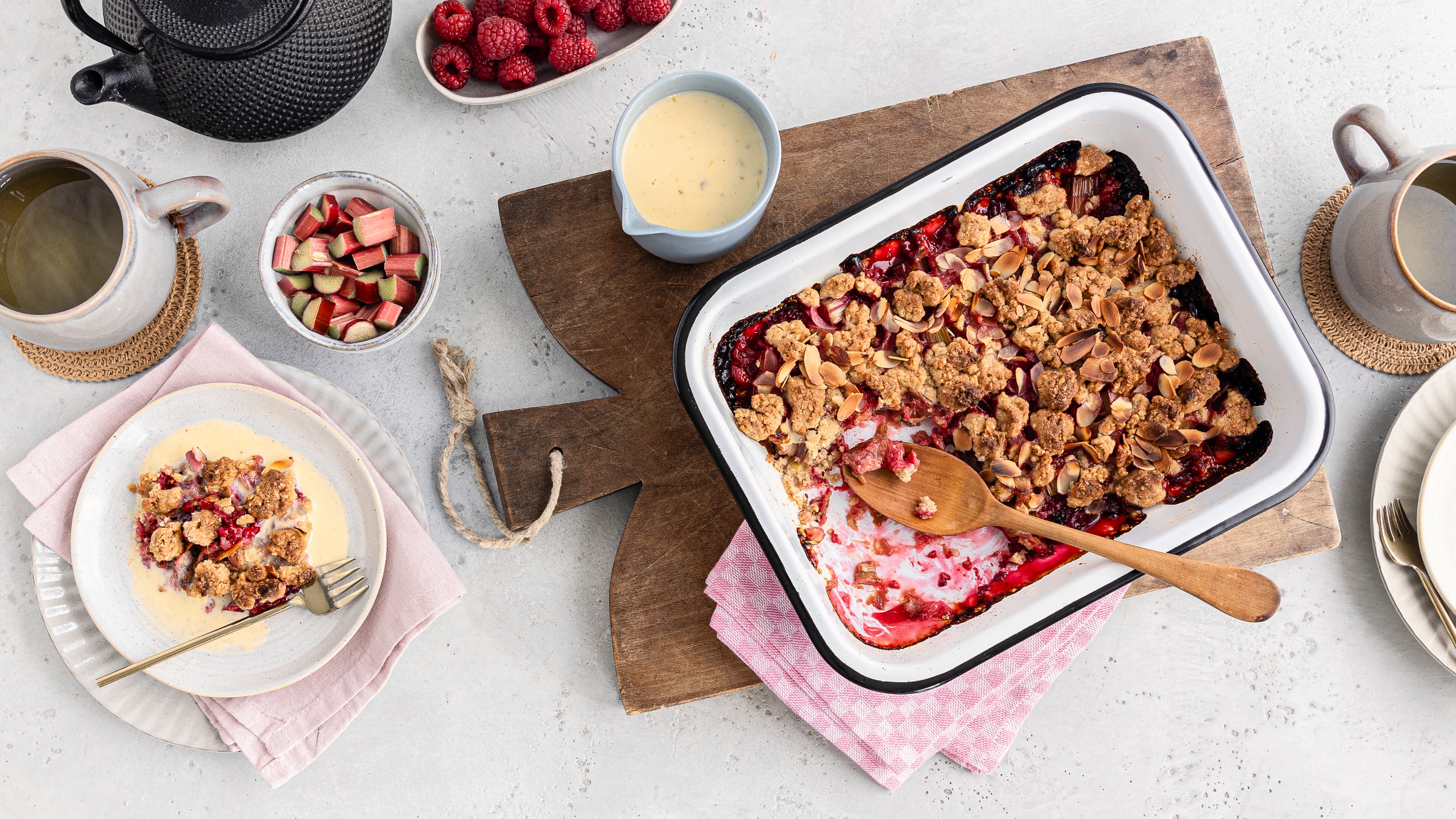 RhabarberCrumble Rezept EDEKA